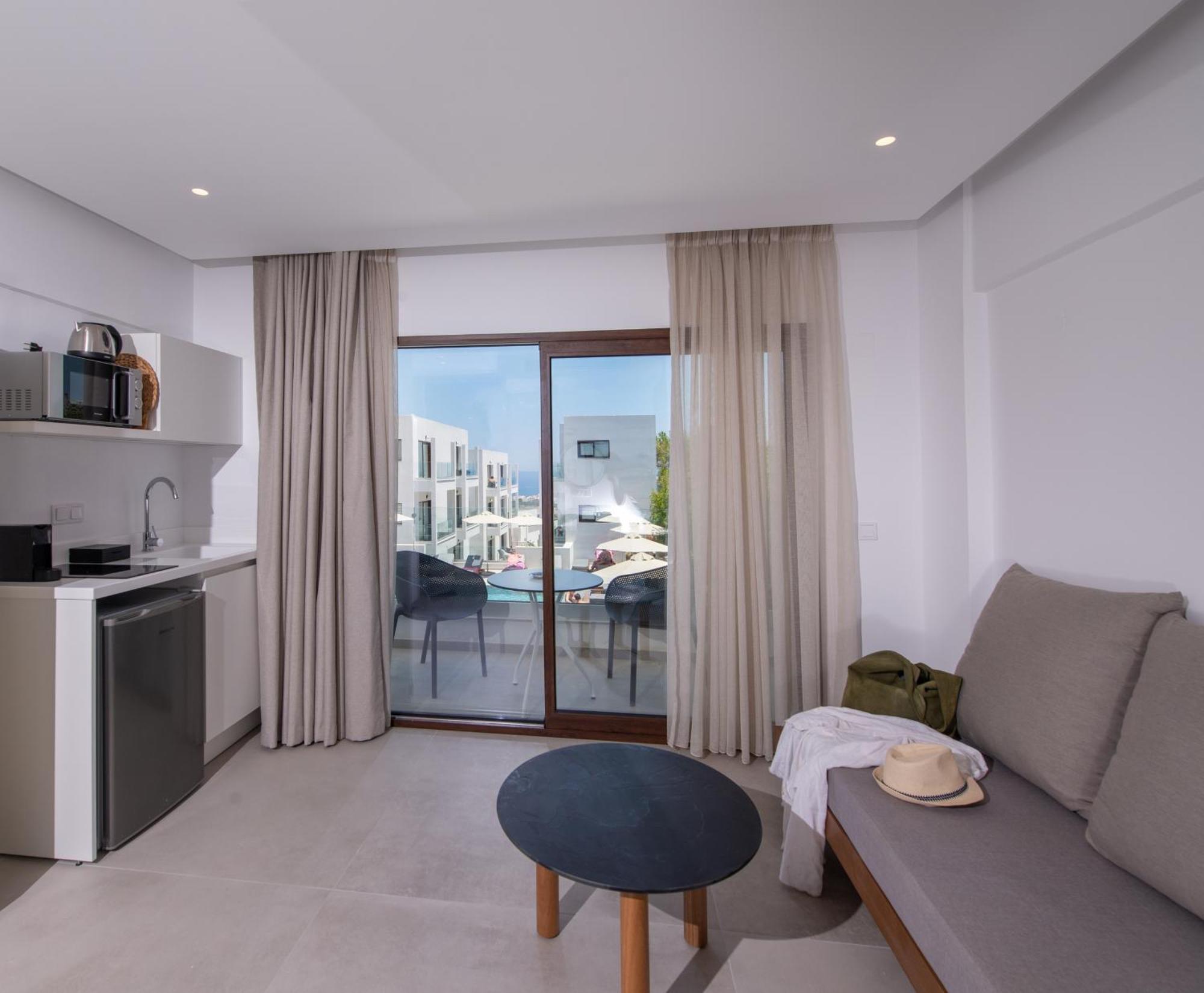 הרסוניסוס Mika Villas & Suites מראה חיצוני תמונה