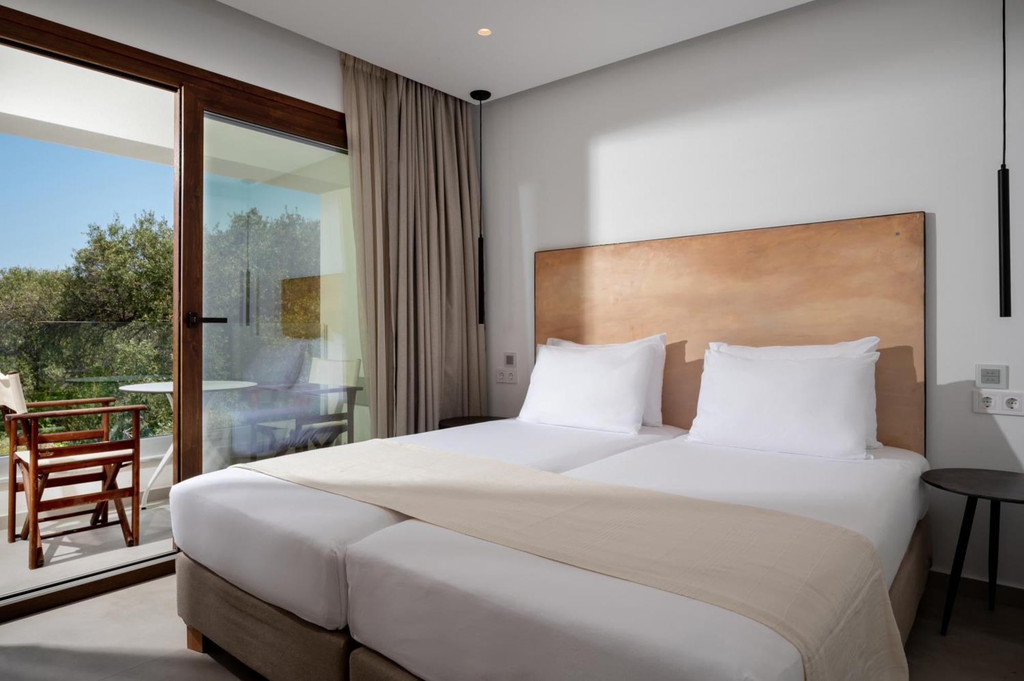 הרסוניסוס Mika Villas & Suites חדר תמונה