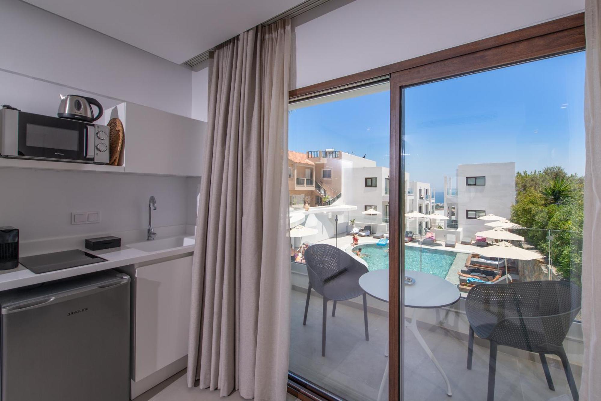 הרסוניסוס Mika Villas & Suites חדר תמונה