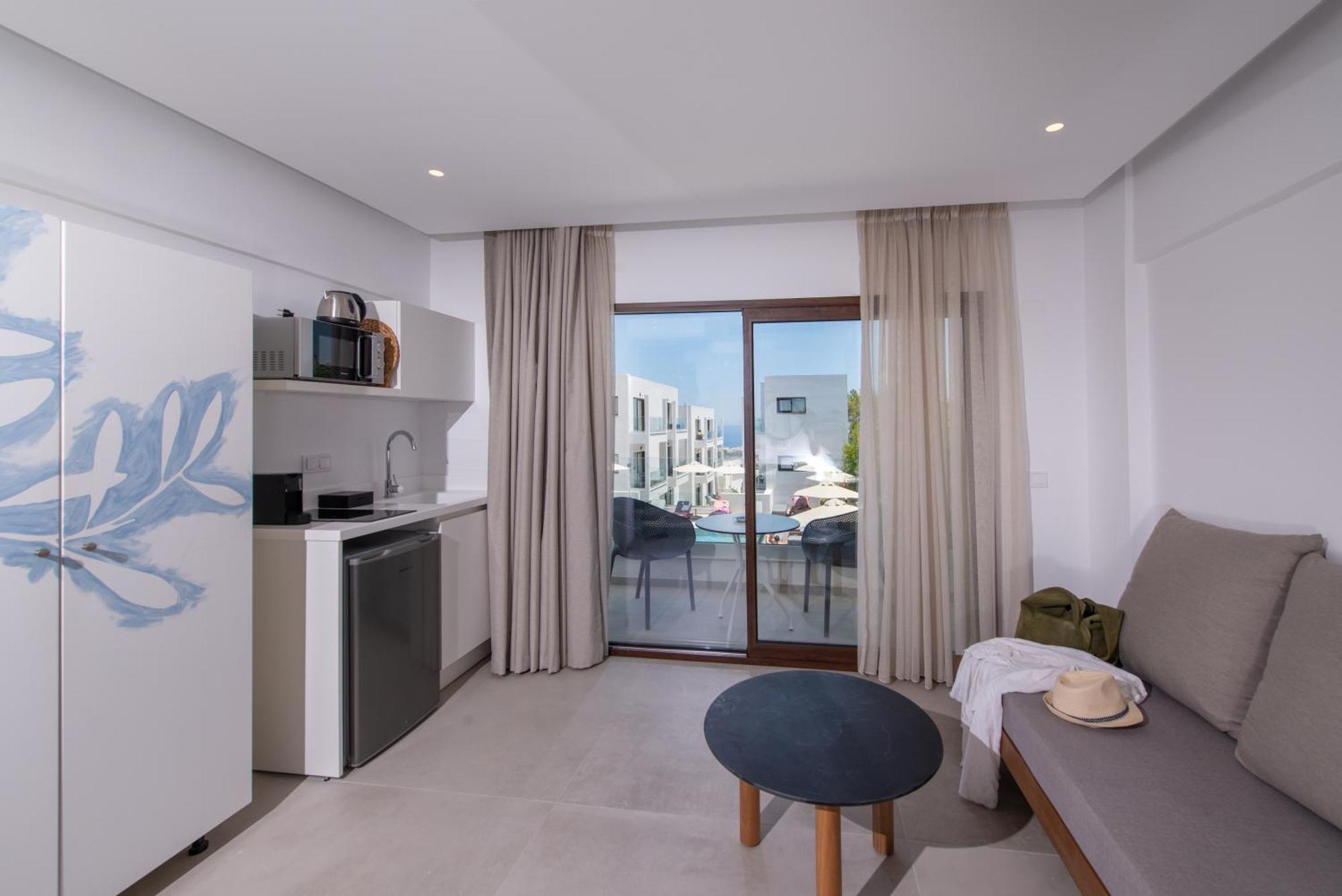הרסוניסוס Mika Villas & Suites חדר תמונה